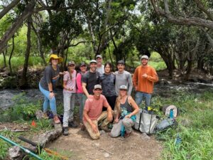 Olowalu Valley Volunteer Service Trip Group Picture